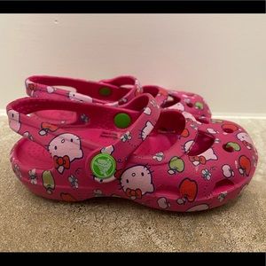 Hot pink hello Kitty Toddler Crocs Mules sandals